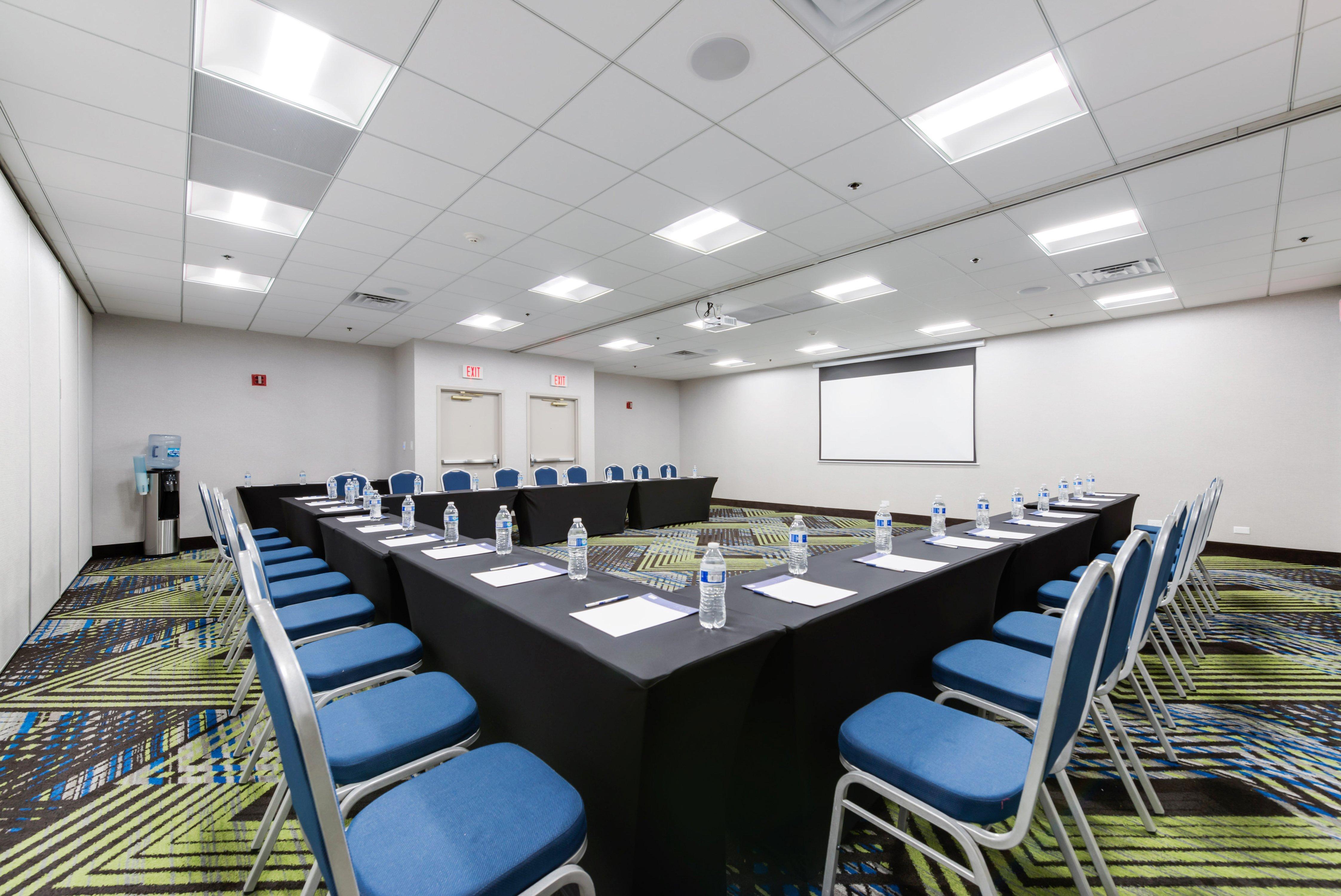 Holiday Inn Express Naperville By Ihg Экстерьер фото