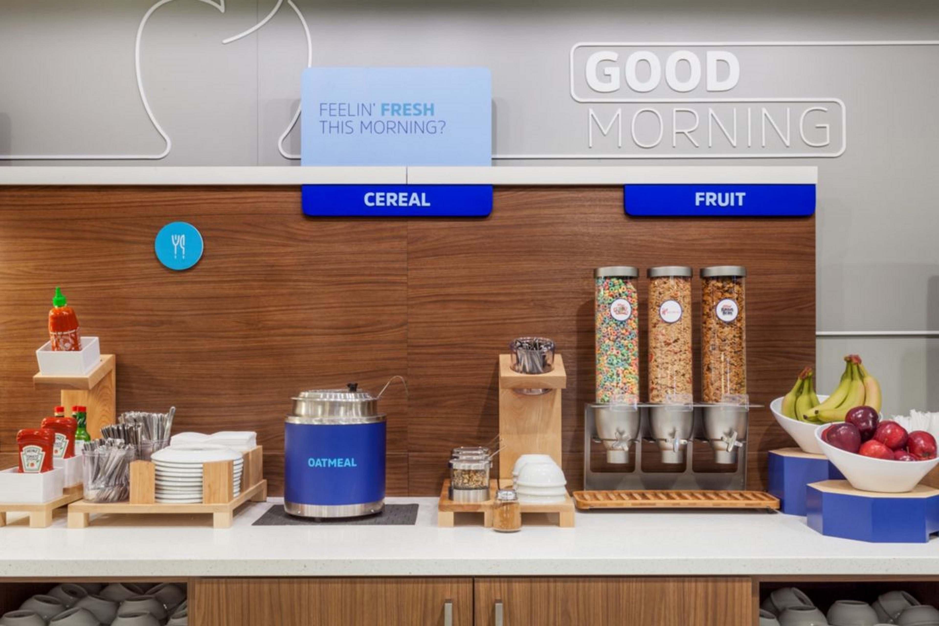 Holiday Inn Express Naperville By Ihg Экстерьер фото