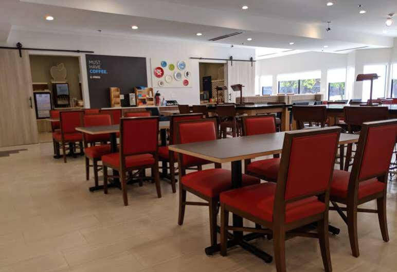 Holiday Inn Express Naperville By Ihg Экстерьер фото